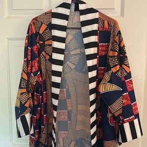 Abstract Kimono NWOT 1 Size red and black stripes